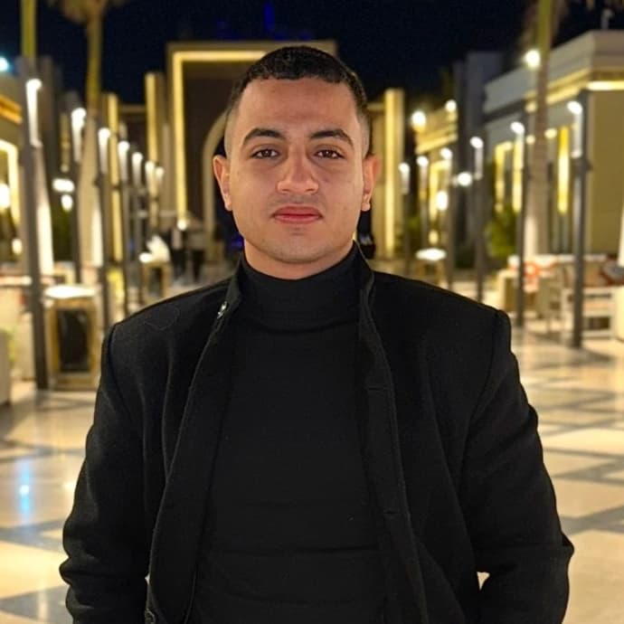 الأستاذ/ فؤاد طارق